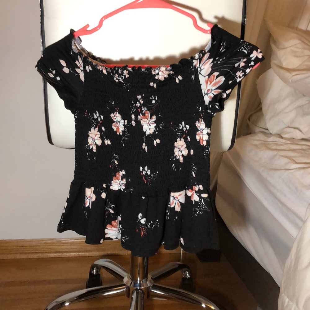 off the shoulder black t-shirt
